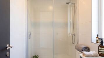 Apartment, Private Bathroom | Bathroom | Shower, hair dryer, towels, toilet paper