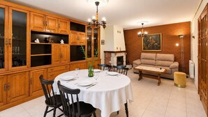 Dining - El Joyu Erías | House with a fenced-in garden in Llanes (Vidiago)