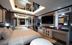 Premier Room | Desk, WiFi (free), individually decorated, individually furnished - Incheon Myeongpum Hotel (Incheon)