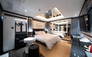 Premier Room | Desk, WiFi (free), individually decorated, individually furnished - Incheon Myeongpum Hotel (Incheon)