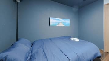 WiFi, bed sheets
