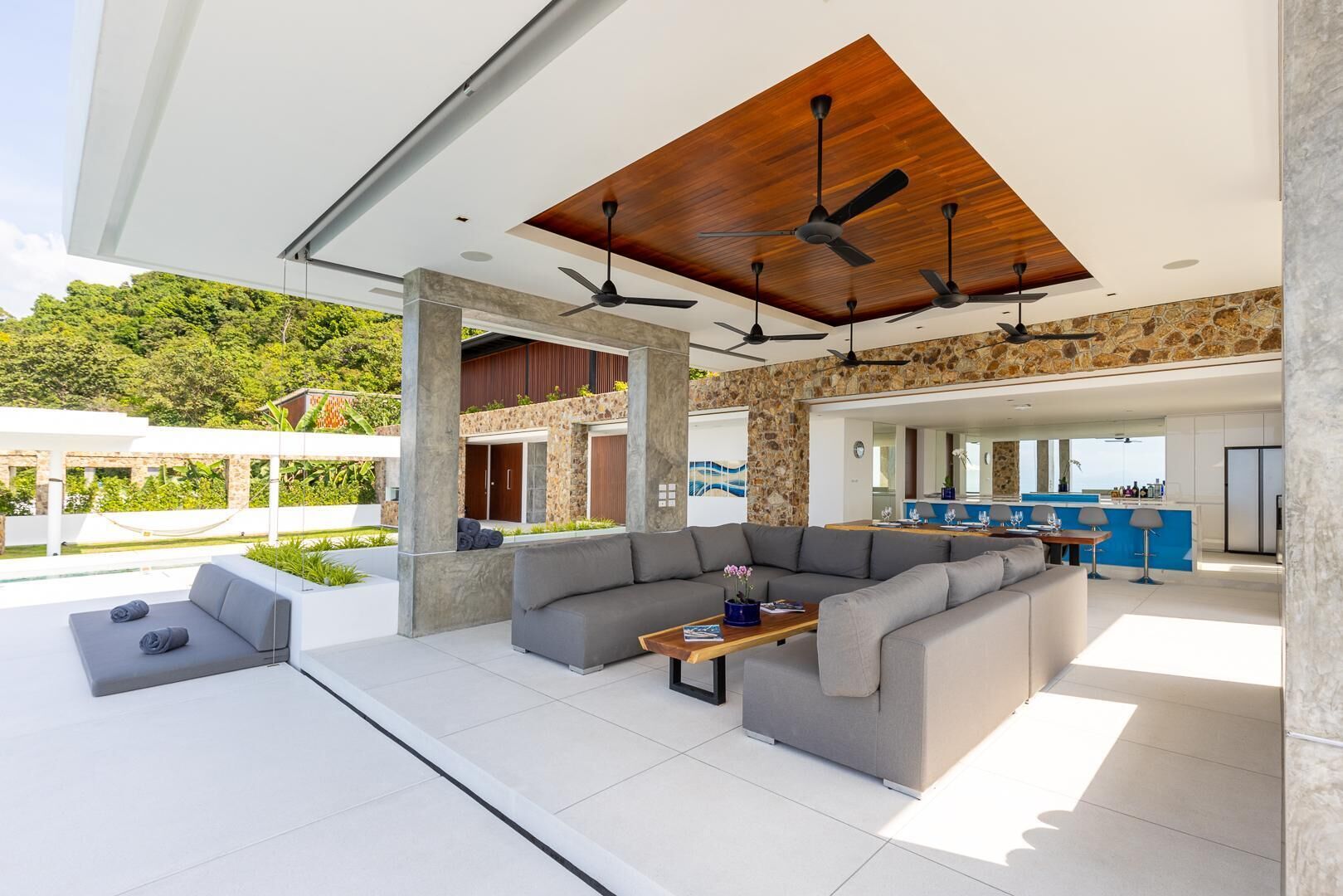 Blue View Luxe-Seaview-5 Bedrooms (3061)