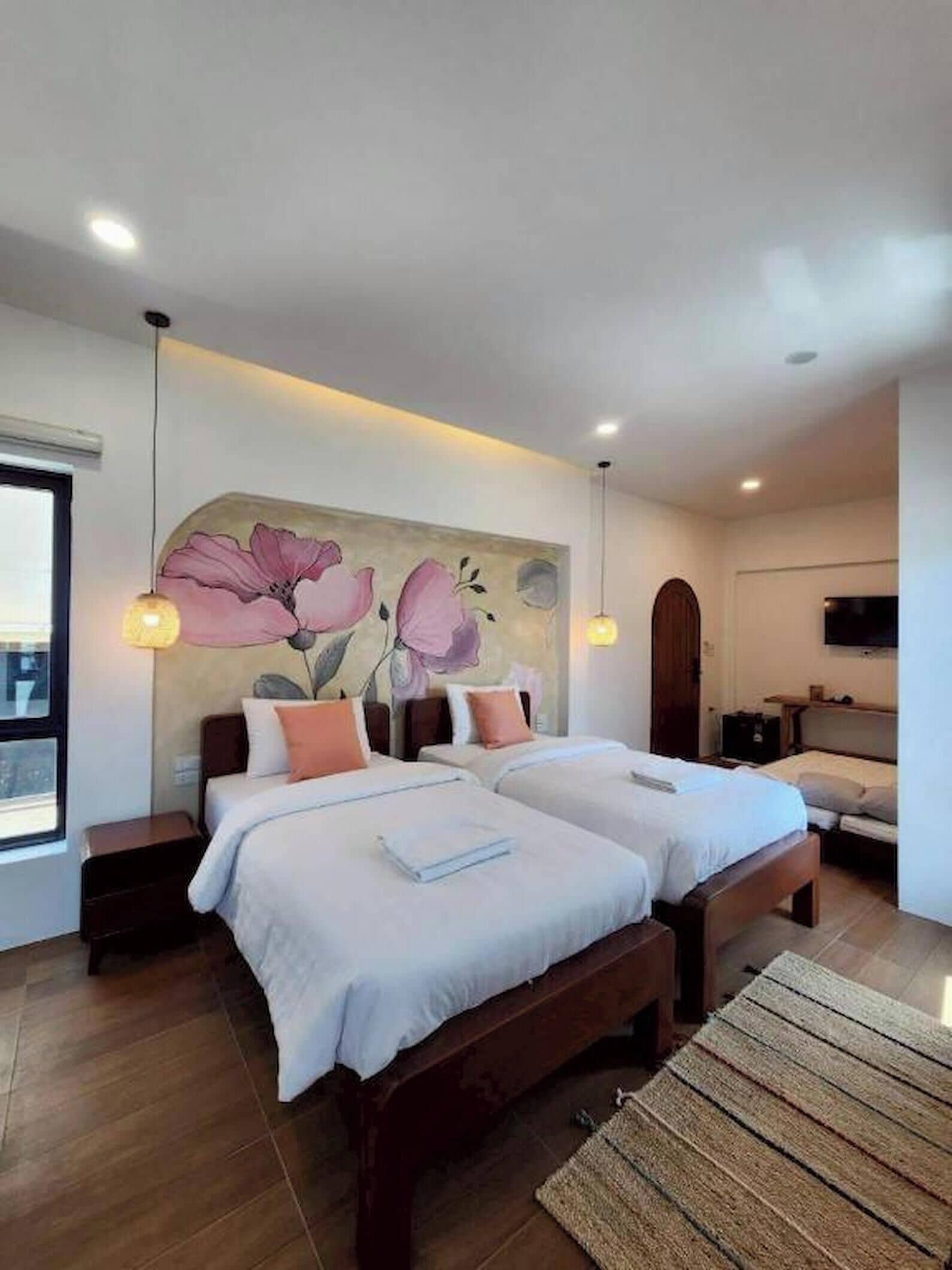 Deluxe Family Room | Desk, soundproofing, iron/ironing board, rollaway beds (surcharge)