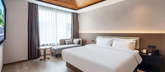 Home Inn Selected Xiamen Station MixC