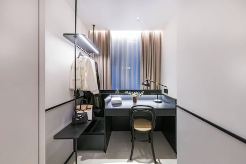 Shanghai Xujiahui Grow Suisse Place Apartment Hotel