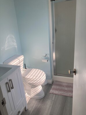 Bathroom - 4 bedroom Home with Pool and Hot tub (Island View)