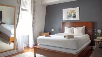Desk, WiFi, bed sheets