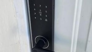 Unclassified image, 2 of 15, button