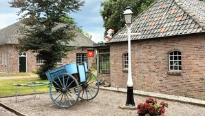 Property grounds - Awesome home in Volkel with sauna (Volkel)