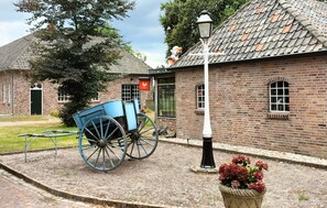 Property grounds - Awesome home in Volkel with sauna (Volkel)