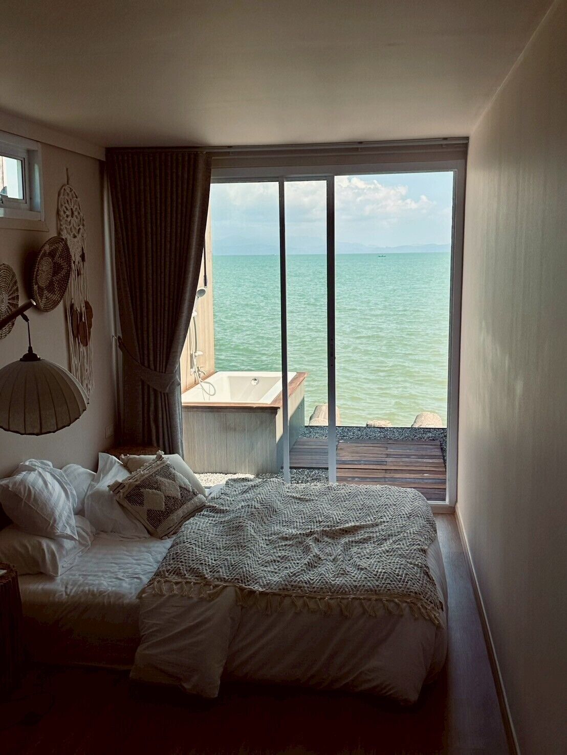 Standard Studio, Sea View | Free WiFi, bed sheets