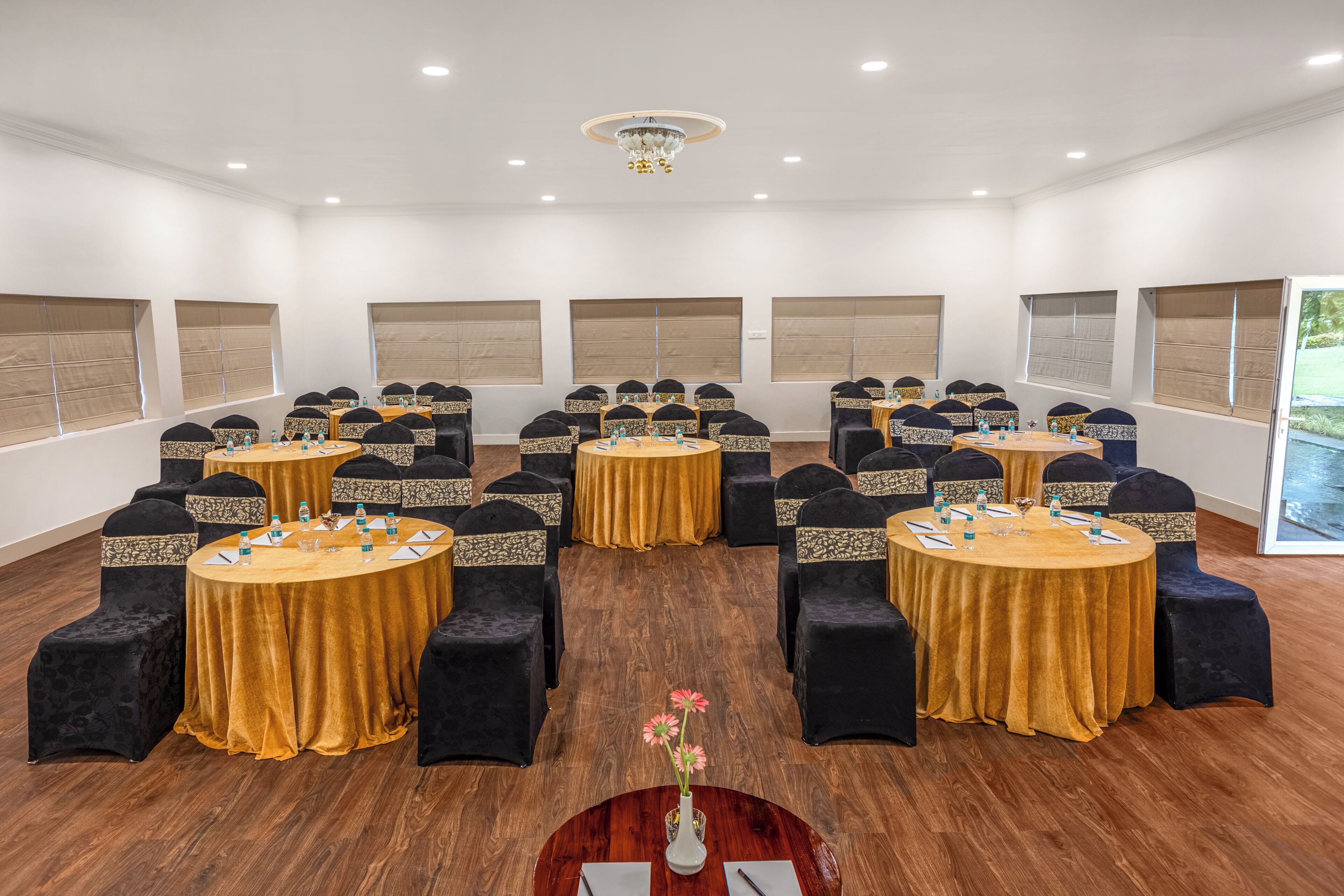 Banquet hall