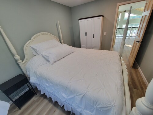 Brand-New Lakefront Retreat on Nettle Lake  Swim, Fish & Relax