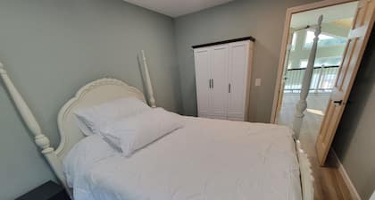 Brand-New Lakefront Retreat on Nettle Lake Swim, Fish & Relax