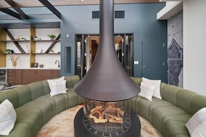 Interior - Blueground | First Hill, rooftop pool, nr Seattle Art Museum (Seattle)