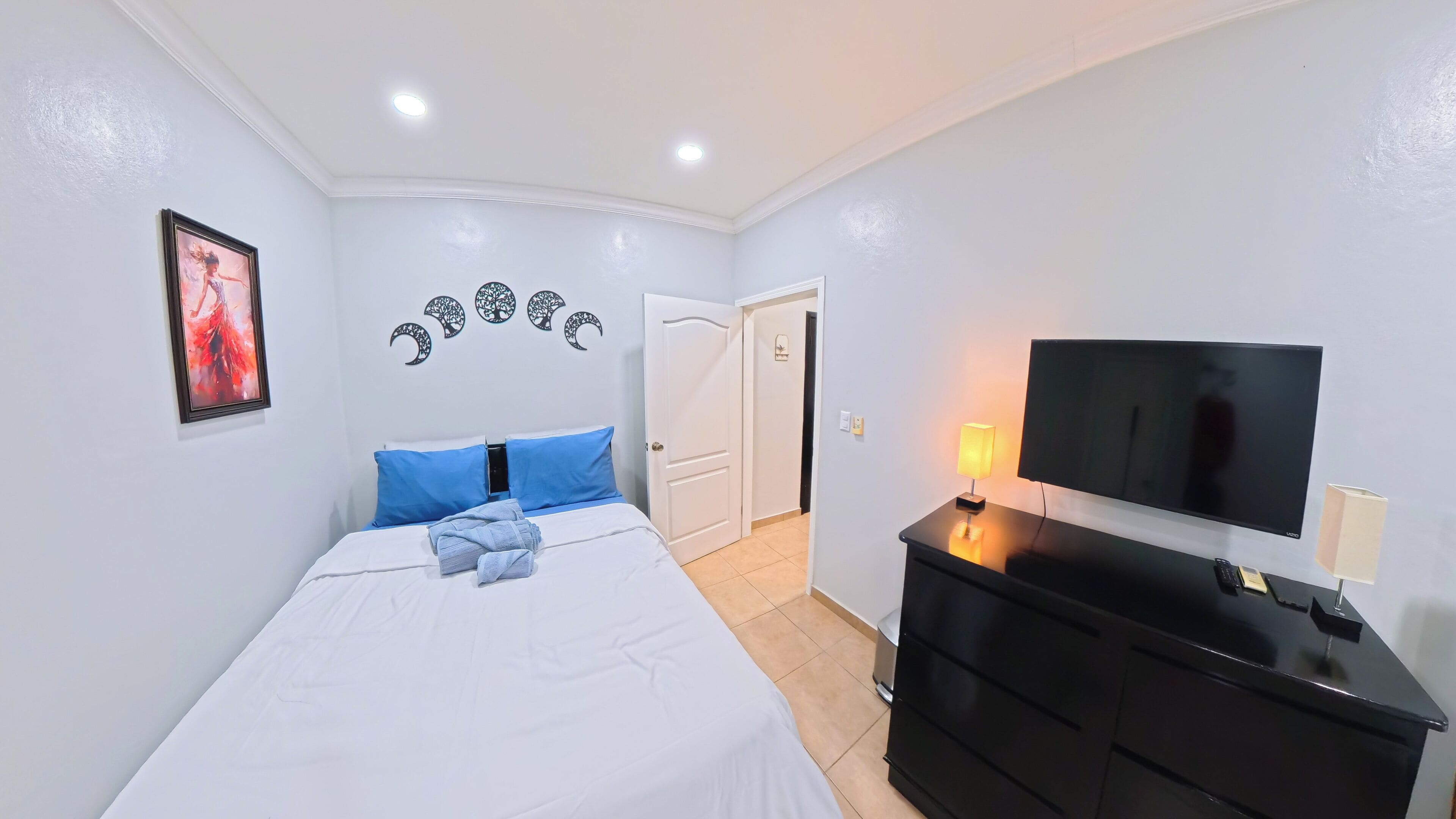 1 chambre, fer et planche à repasser, Wi-Fi, draps fournis