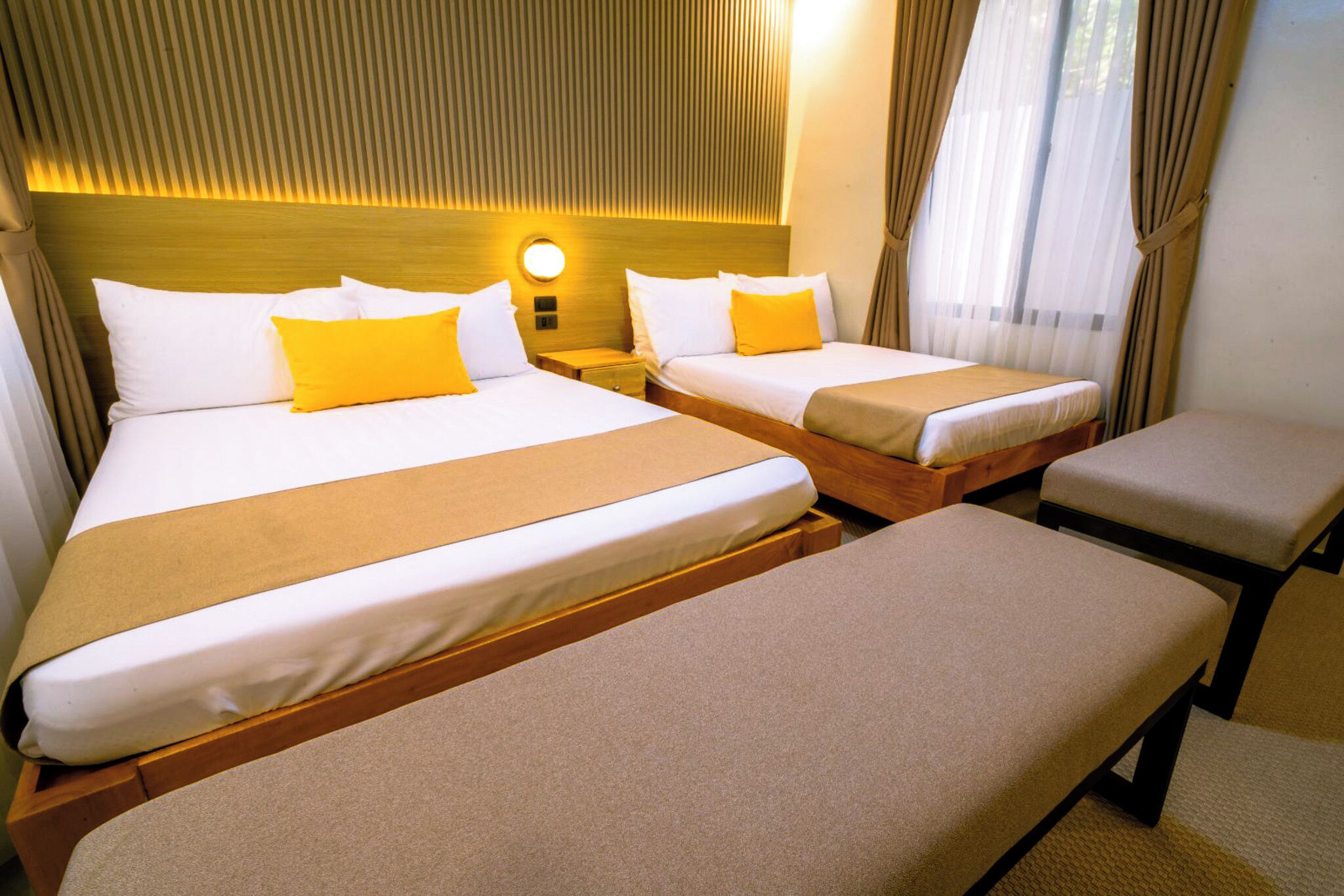 WiFi (free), bed sheets