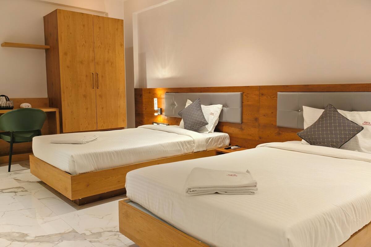 Executive Double or Twin Room, City View | Desk, laptop workspace, free WiFi