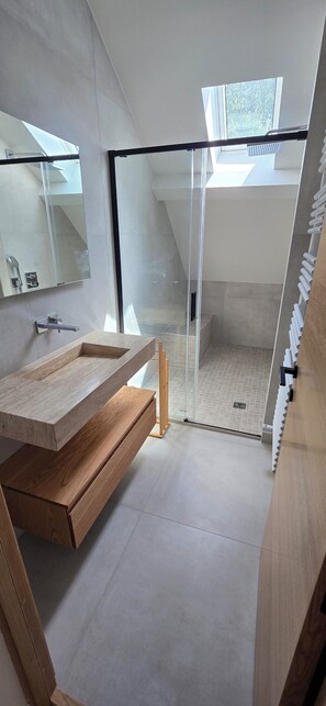 Interior - Vrbo Property (Monchy-Lagache)