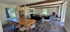 Interior - Vrbo Property (Monchy-Lagache)