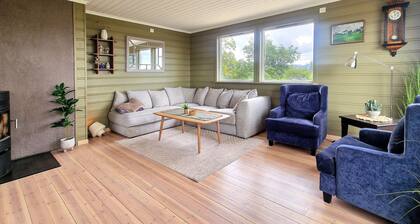 Amazing home in Tansøy with WiFi