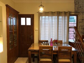 Apartment | Dining - Littlewood Cottage (Ooty)