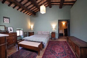 Room - Vrbo Property (Poreta)