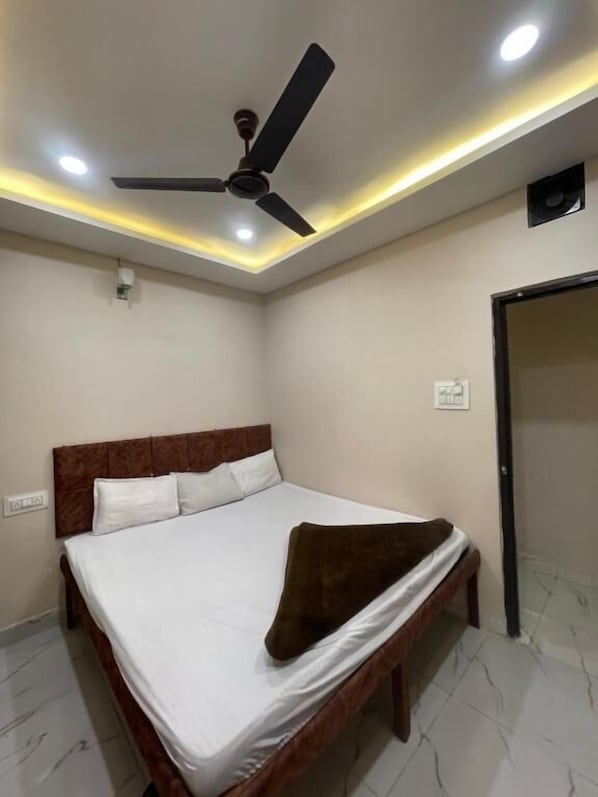 Habitación Deluxe, vistas a la ciudad | Wifi gratis