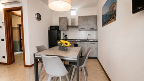 Oven, dishwasher - studio with panoramic views over the Tuscan countryside (San Rocco a Pilli)