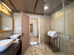 Luxury Double Room, Garden View | Bathroom - RajVana Ranthambore (Kutalpura Maliyan)
