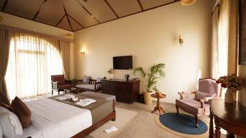 Luxury Double Room, Garden View | WiFi (free)