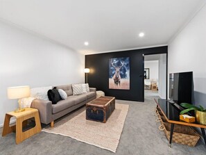 TV - Two bedroom  in Australia, Sale (Sale)