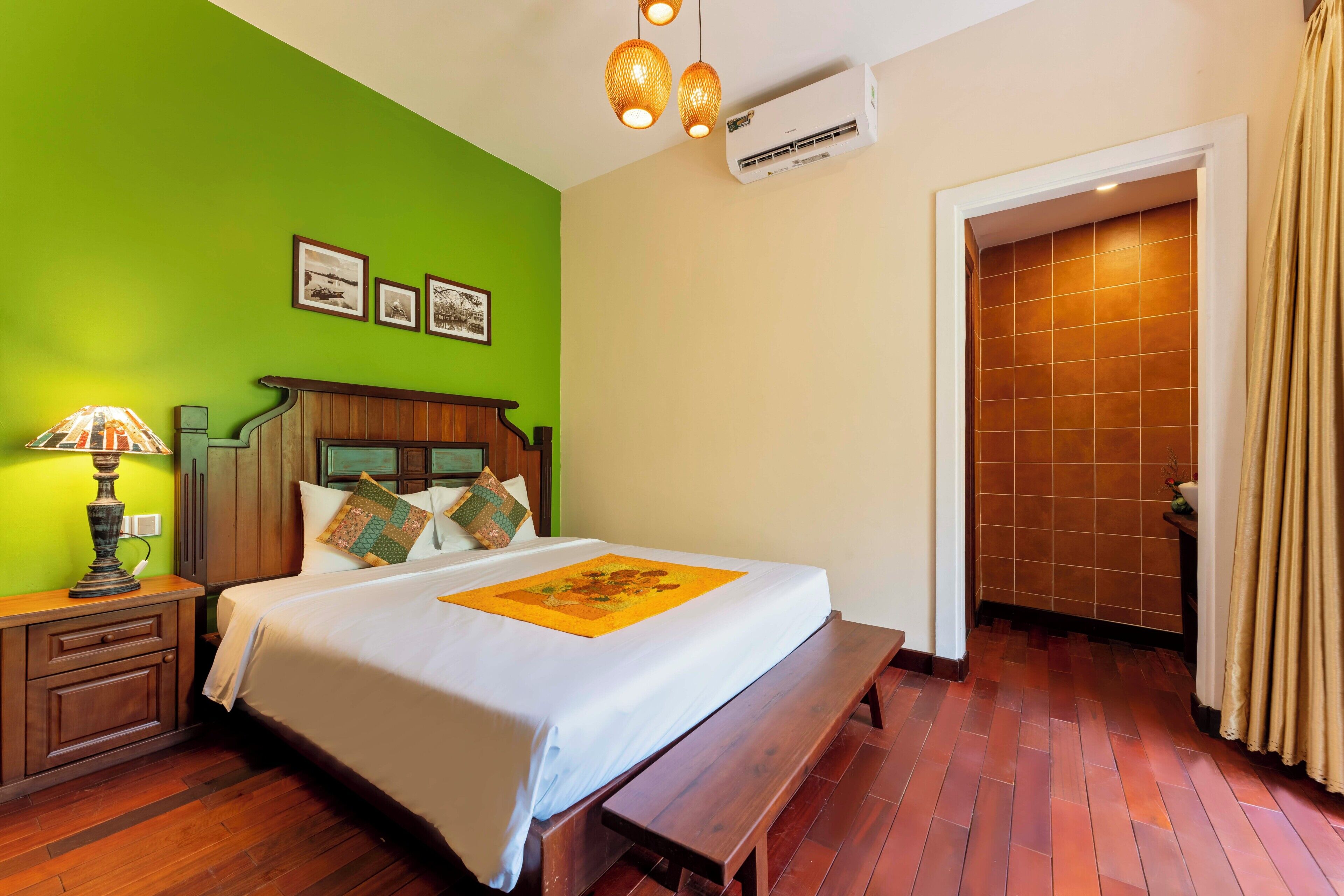 Habitación Deluxe con 1 cama doble o 2 individuales, vistas a la ciudad