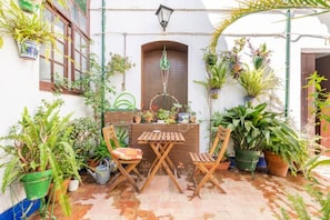 Tempat makan outdoor