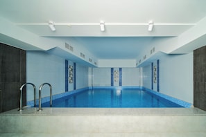 Indoor pool - Eria Suite Hotel (Yerevan)