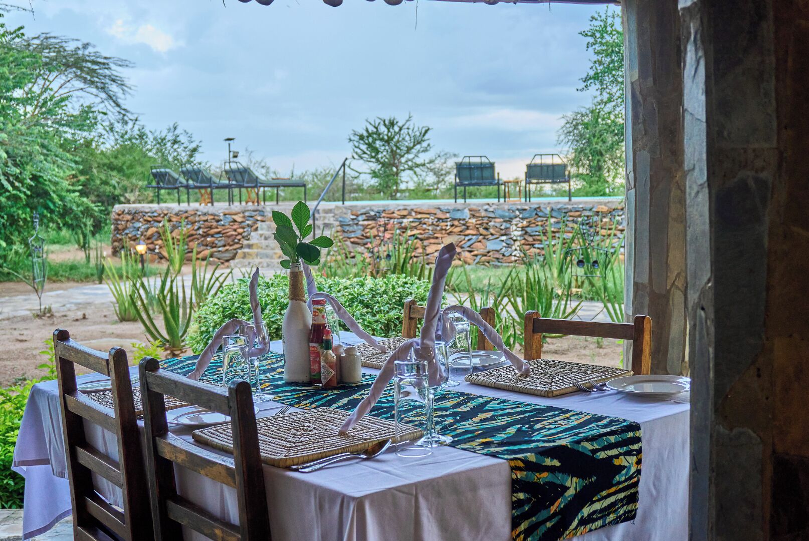 Outdoor dining