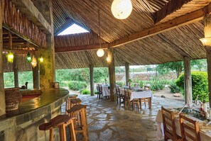 Khu ẩm thực ngoài trời