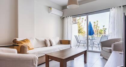 Limassol Seafront Family Suite