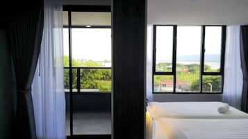 Habitación superior con 2 camas individuales | Escritorio, wifi gratis y ropa de cama