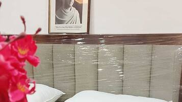 Premium Room | Desk, WiFi (free)