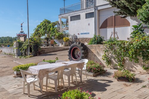Vacation Home 'Monumento al Camionero', Tera River Valley, near Benavente