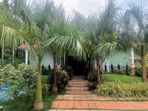 GALAXY GARDEN RESORT