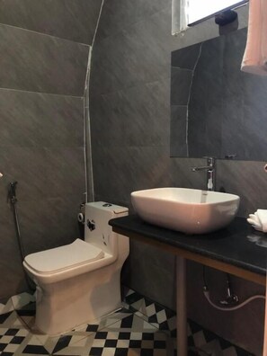 Bathroom - GALAXY GARDEN RESORT (Mettupalayam)