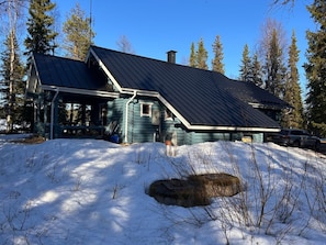 Exterior - Lakeside Cabin for 12 with Private Sauna (Kuusamo)
