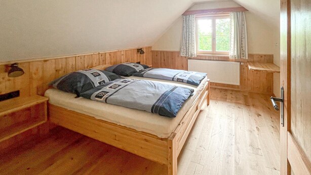 Unclassified image, 1 of 15, button - 3 bedroom amazing apartment in Aich (Aich)