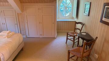 Double Room, Garden View | WiFi (free)