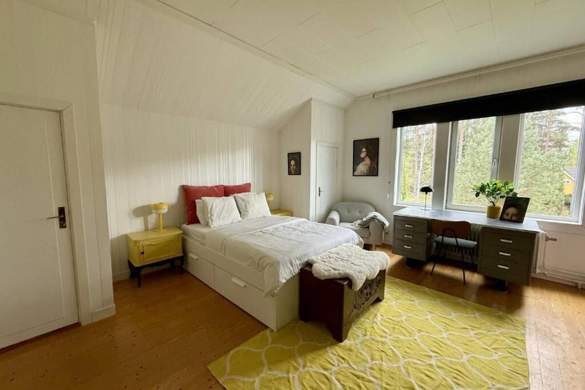 Quarto casal, não aceita animais de estimação, vista para o jardim | Escrivaninha, espaço de trabalho para notebook, cortinas blackout