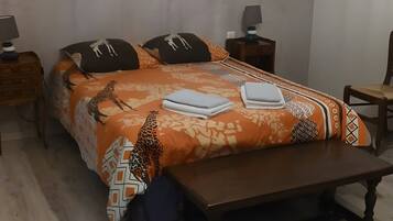 WiFi, bed sheets