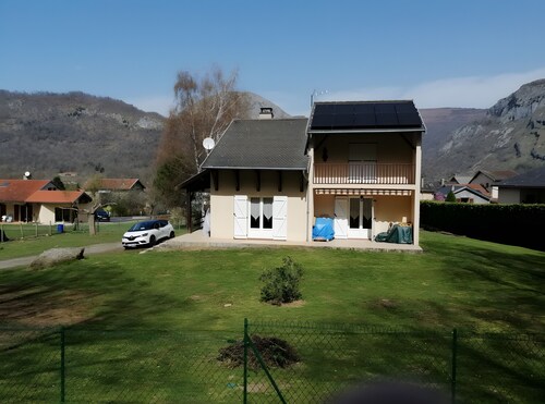 Chambre d’hôtes avec baignoire, vue montagne, Wi-Fi inclus