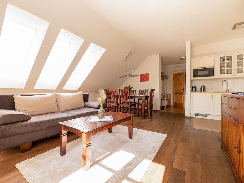 Kleinschuster Winery - Room With Balcony, Breakfast Included (3-night Minimum Stay) - Stegersbach